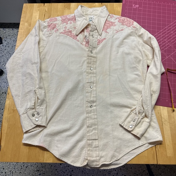 Awesome Cream and Pink Western Shirt - Picture 1 of 8